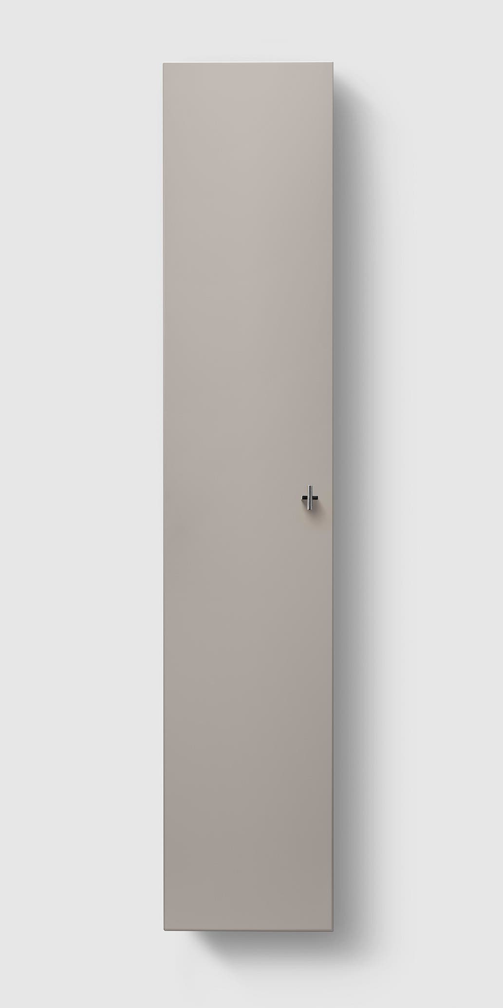 H3/TC32 - Warm Grey L - A2.02 Chrome